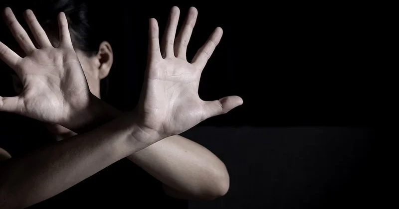 Komşuda iğrenç olay! 92 yaşındaki annesine tecavüz eden adam tutuklandı Sözcü Gazetesi