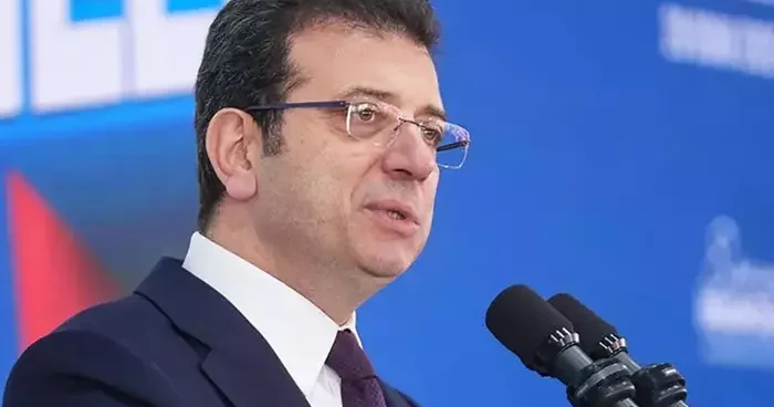 Ekrem İmamoğlu nun son hali! Mahkeme salonundaki yeni fotoğraf karesi gündem oldu,