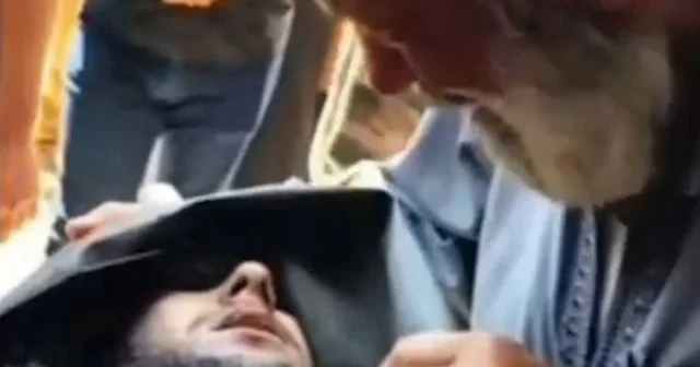 İsrail destekli Dürzilerin saldırısında şehit olan oğlunu bırakamadı: Anne babanın gözyaşları yürekleri burktu VİDEO İZLE
