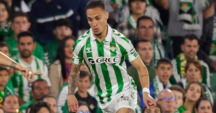Real Betis’ten Antony transferi için forma kararı! ‘7 numara’ ayrıldı