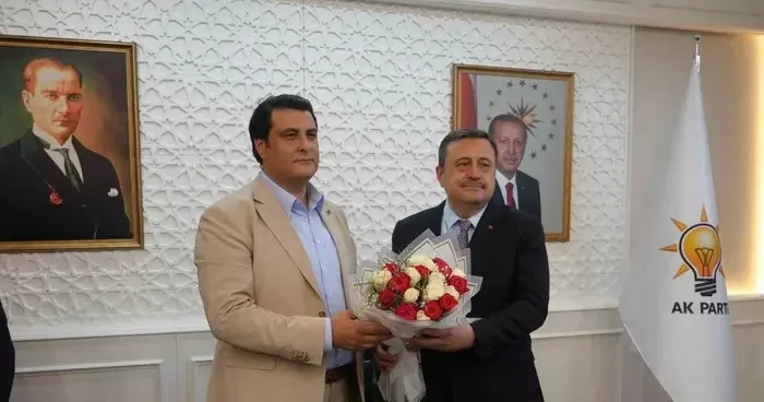 AK Parti’ye geçen Umut Yılmaz Gaziantep’te coşkuyla karşılandı