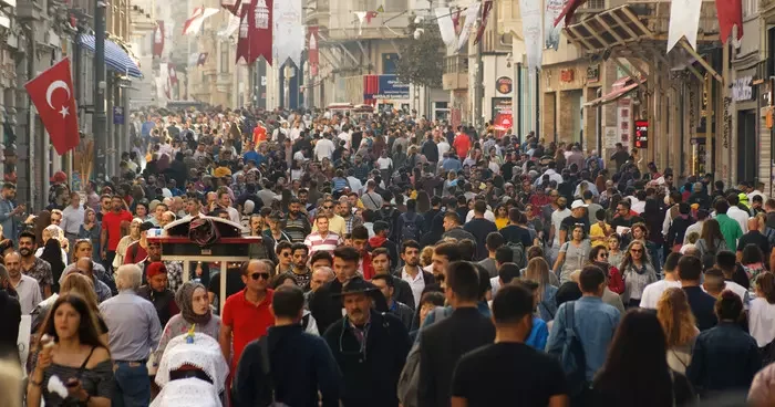 Türkiye tarihinde ilk kez görülüyor: TÜİK verileri azalan çocuk nüfusunu ortaya koydu!