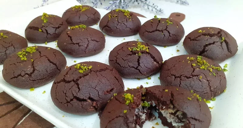 Şerbetli Hindistan cevizi dolgulu kakaolu kurabiye!