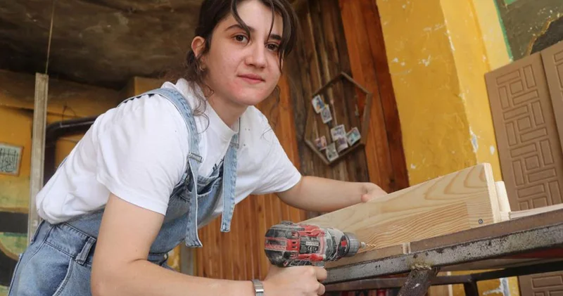 ‘Kadınsın yapamazsın dediler kimseyi dinlemedi! 26 yaşındaki Zeynep 7 ülkeye ihracat yapıyor