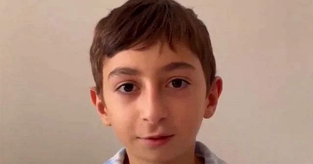 Zorbalığa uğradığını söyleyen çocuktan ders niteliğinde konuşma: Sesim düzelir ama kalbinizi düzeltecek doktor yok VİDEO İZLE