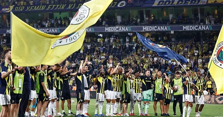GKRY deki aşırı sağcı ELAM üyesi Hamboullas, Fenerbahçe yi UEFA ya şikayet etti