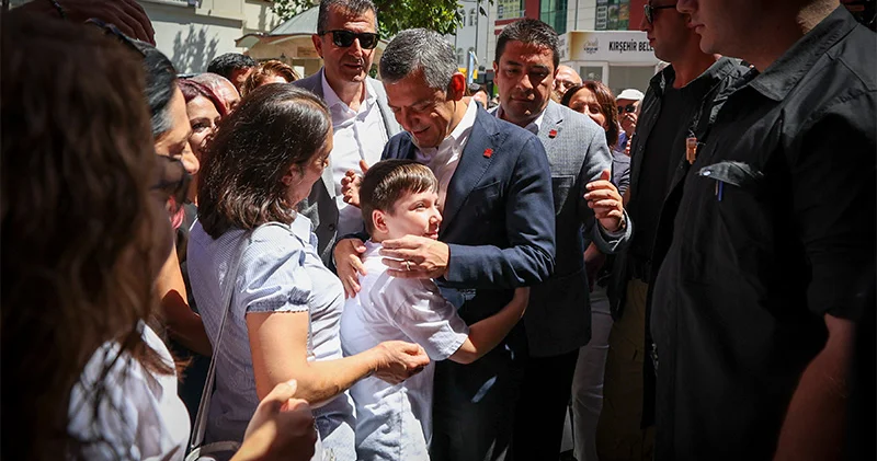 CHP lideri Özel, Kırşehir de emeklilerle buluştu: Gelecek seçim, emekliler için referandum; Geçinemeyenlerin AKP’ye herhangi bir borcu yok
