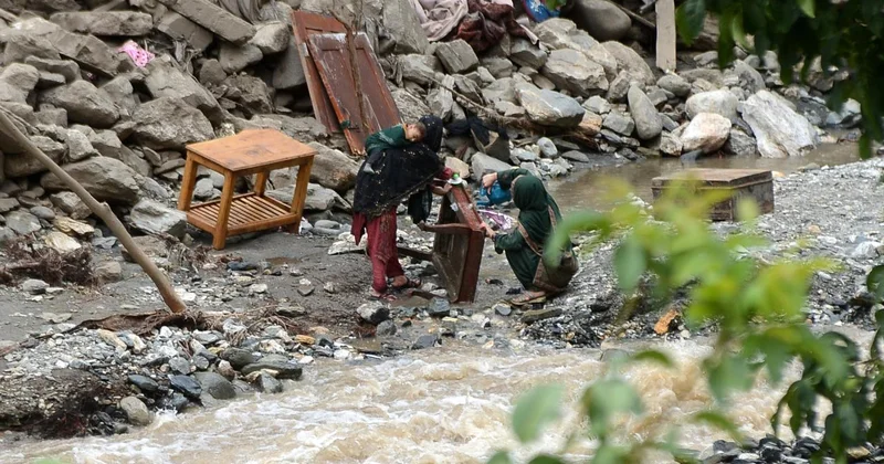 Pakistan ın kuzeyindeki sellerde ölenlerin sayısı 330 a yükseldi