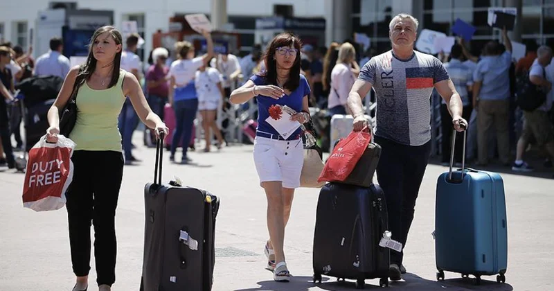 Ruslar akın akın Antalya yı terk edip o şehre kaçıyor Sözcü Gazetesi