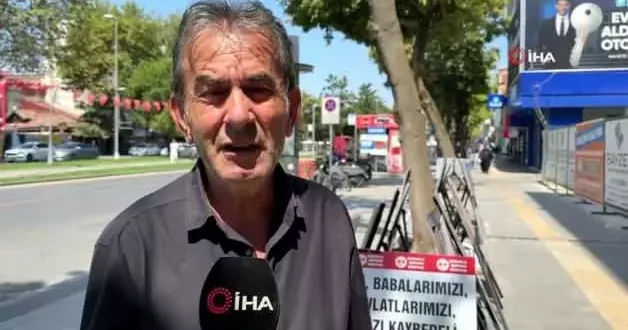 Depremde oğlu ve eşini kaybetti, 12 saat enkaz altında kaldı