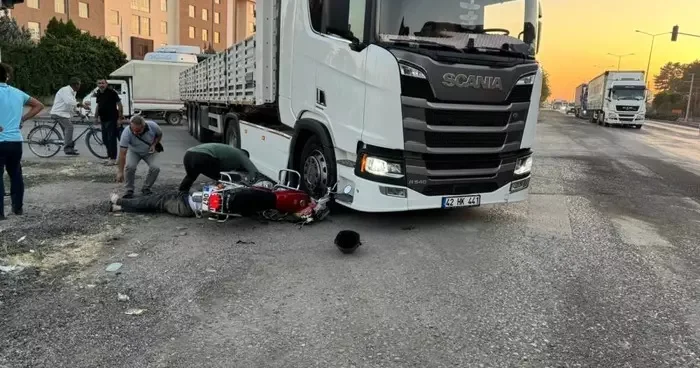 Konya da tır ile motosiklet çarpıştı: 1 ölü