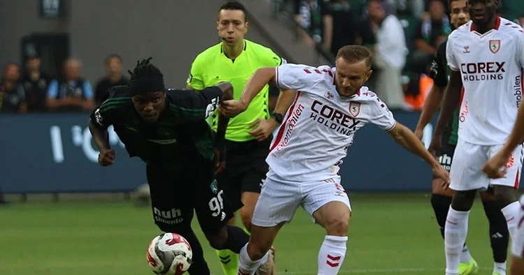 Kocaelispor Samsunspor maçında penaltı VAR dan döndü: Sana helal olsun!