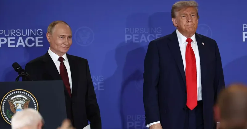 Trump ın eşi Melania dan Putin e sır mektup!