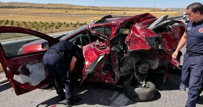 Ankara Niğde Otoyolu nda kaza: 1 ölü, 3 yaralı