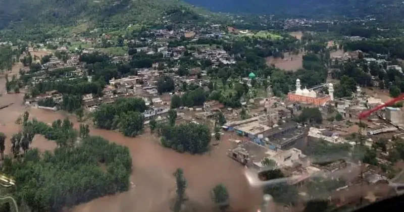 Son dakika: Pakistan da peş peşe felaketler! En az 219 kişi öldü! Hükümetten açıklama
