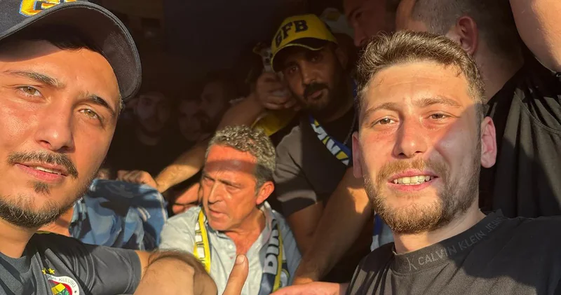 Fenerbahçe Başkanı Ali Koç, stadyuma taraftar otobüsüyle gitti