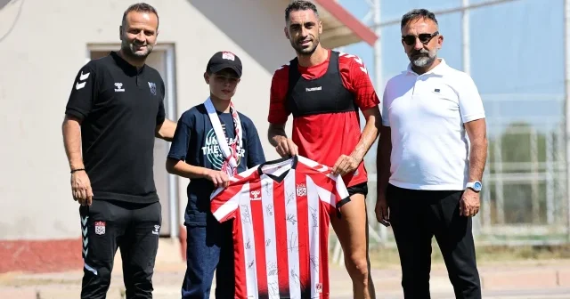 Sivasspor’dan minik taraftara jest Futbol Haberleri