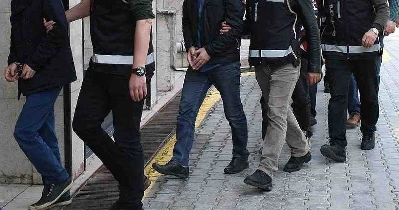 İzmir de FETÖ operasyonu: Gözaltılar var!