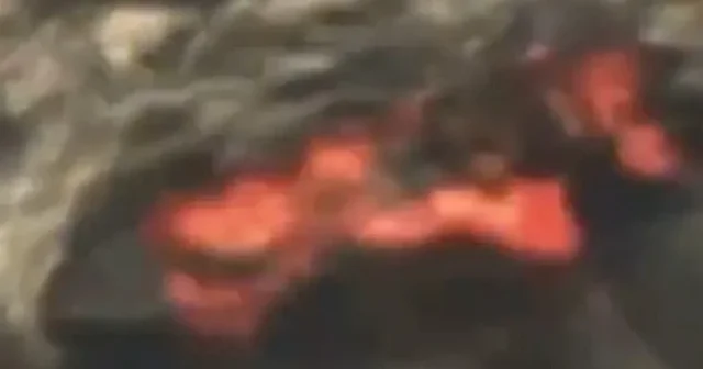 ABD savaş uçakları Venezuela bandıralı tekneyi bombaladı VİDEO İZLE