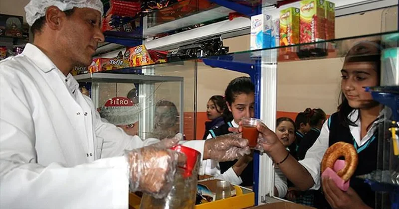Kantin fiyatlarına yüzde 25 zam: Simit 25, ayran 20 lira! Sözcü Gazetesi