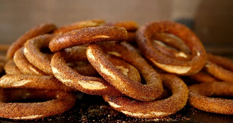 Tepkiler sonuç verdi: Simit zammı geri çekildi!