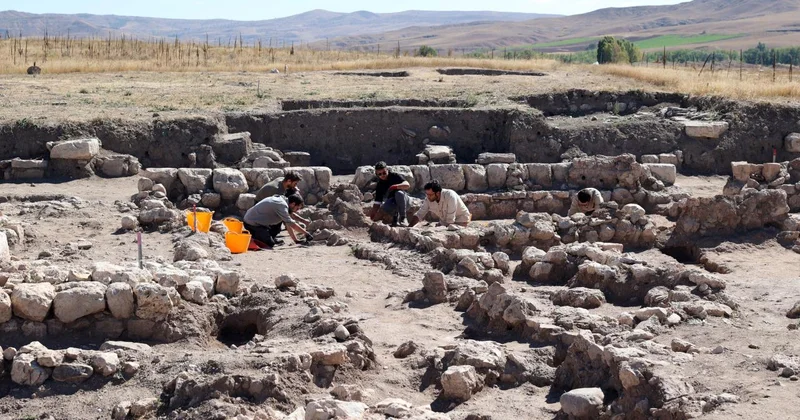 Kayalıpınar da 56 çivi yazılı tablet ve 22 mühür baskısı bulundu