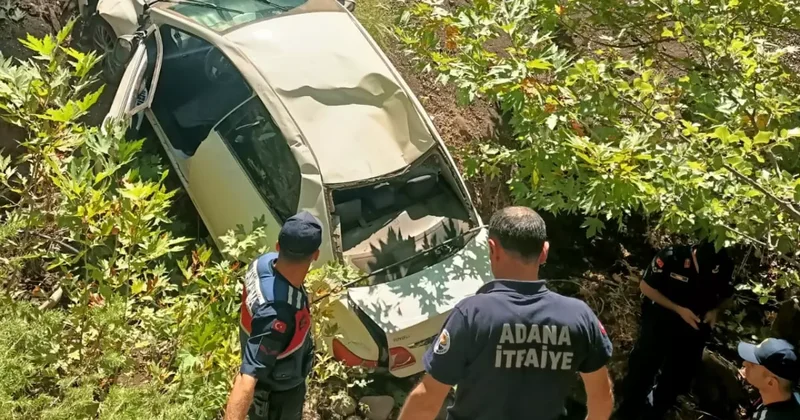 Adana da otomobil uçuruma yuvarlandı! Yaralılar var