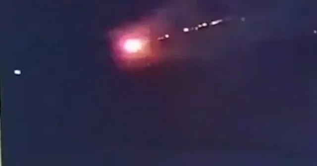 Meteor havada engellendi VİDEO İZLE