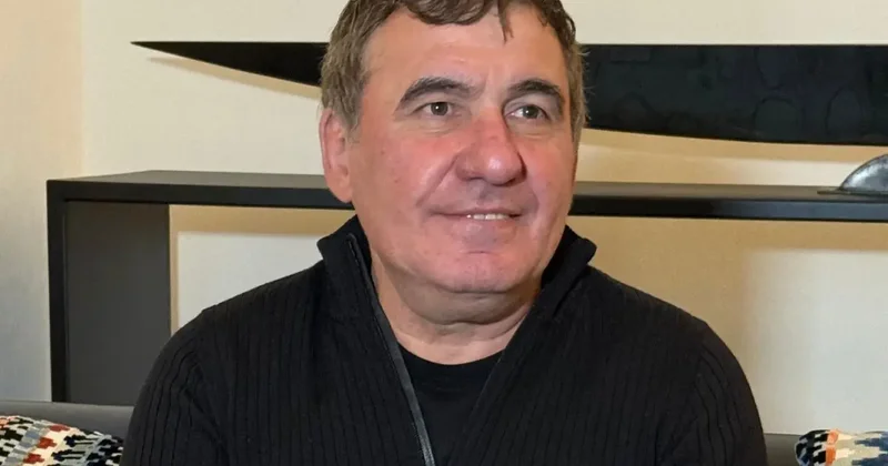 Galatasaray ın efsanesi Hagi Okan Buruk a Övgü Dolu Sözler
