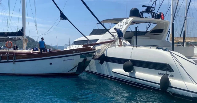 Fethiye de guletin lüks motoryata çarptığı kaza kamerada VİDEO İZLE