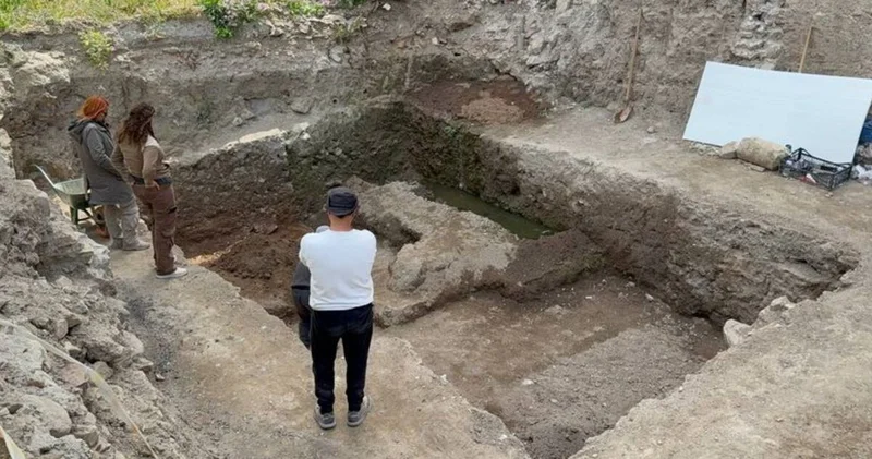İznik te temel kazasında mozaik sürprizi