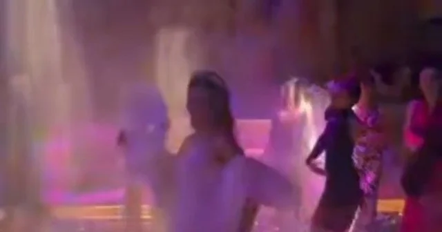 Kına gecesinde dev disko topu yerinden koptu; gelin ve 2 kişi yaralandı Kocaeli Haberleri
