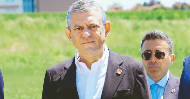 Gardiyanlara sandalye fırlatacaktı Gündem Haberleri