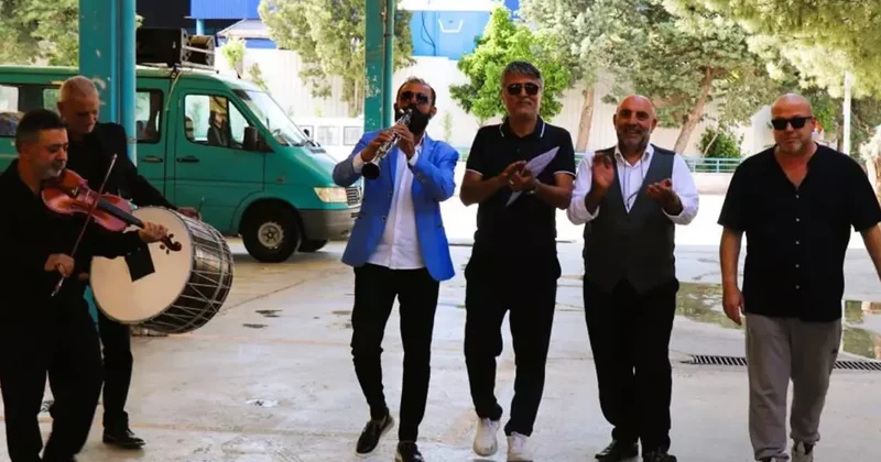 Denizli de Ruhsat Mücadelesi: Mahkeme Kararı Davul Zurnayla Teslim Edildi