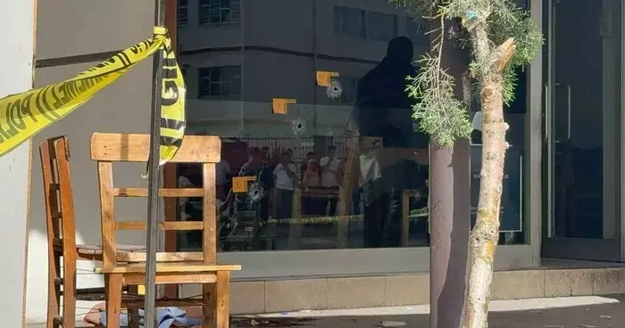 Gaziantep te kıraathanenin önünde oturan gence kanlı infaz