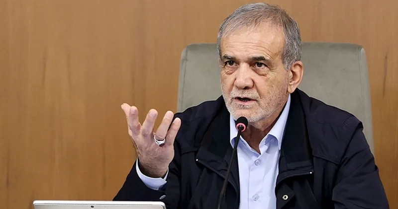 Pezeşkiyan’dan Trump’a: Hem barıştan söz ediyor, hem de en gelişmiş toplu katliam araçlarıyla tehdit ediyor
