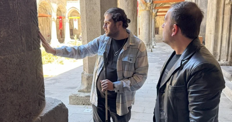 Görme engelli öğretmen tarihe ses verdi: Görmeden gitme