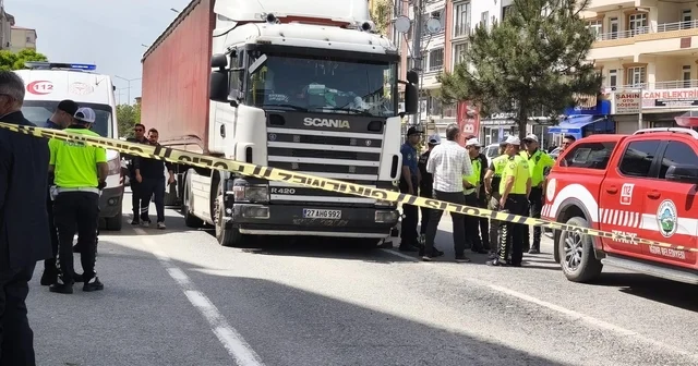 TIR ın çarptığı yaya öldü Iğdır Haberleri