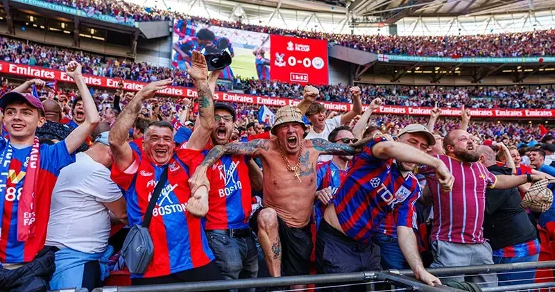 Crystal Palace, ilk kez FA Cup ı müzesine götürdü