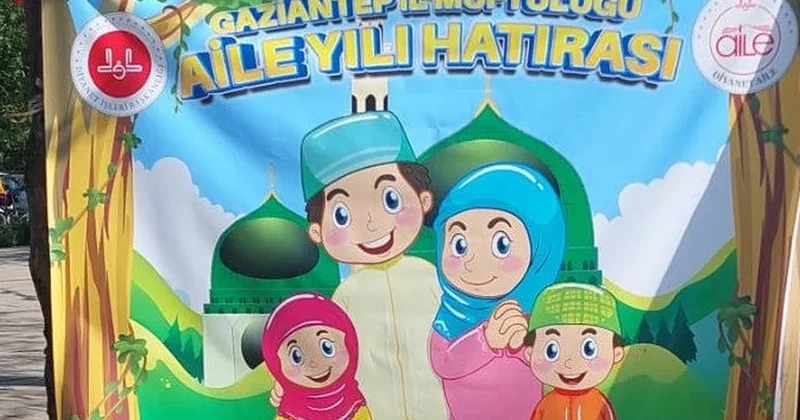 Gaziantep te tartışma yaratan afiş: Kız çocuğuna başörtü, erkek çocuğuna takke! Sözcü Gazetesi