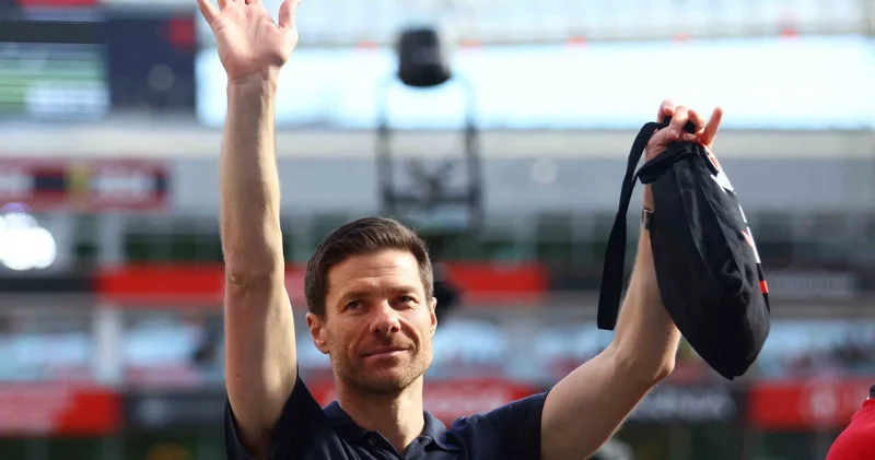 Bayer Leverkusen, Xabi Alonso ya beraberlikle veda etti