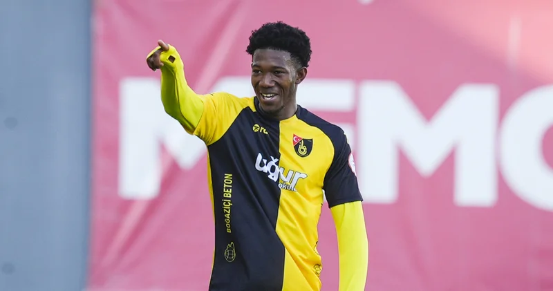 Diarra için Beşiktaş açıklaması Futbol Haberleri
