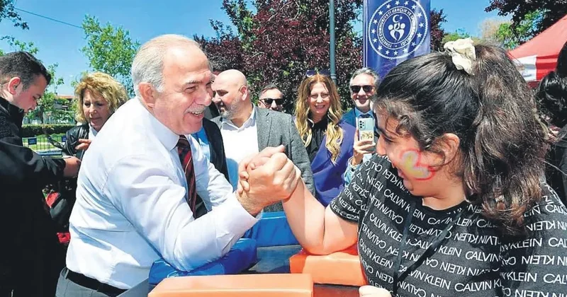 Engelliler Haliç’te gönüllerince eğlendi