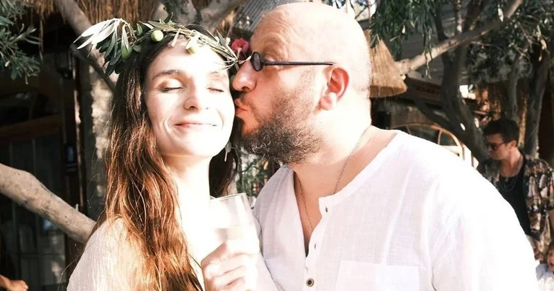 Doğuma gün sayan ünlü çift soluğu Fransa da aldı