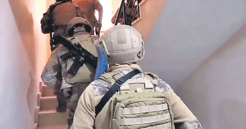 Firari FETÖ’cüler tutuklandı