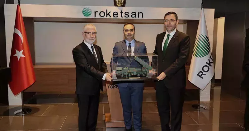 Bakan Kacır, Roketsan ı ziyaret etti