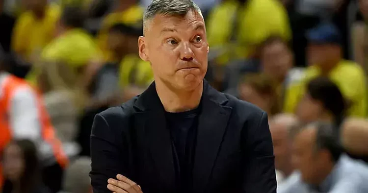 Sarunas Jasikevicius: Galibiyete yardımcı oldular!