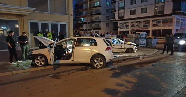 Ankara da trafik kazasında 5 kişi yaralandı Ankara Haberleri