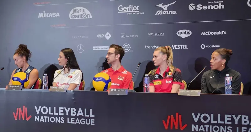 FIVB Kadınlar Milletler Ligi’nin İstanbul etabının basın toplantısı yapıldı Fanatik Spor Haberleri Video