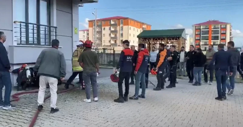 Kars’ta bir binada patlama ve yangın